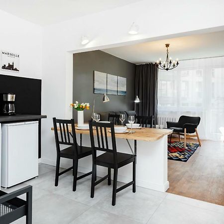 First Central Apartments By Noclegi Renters Varşovia Exterior foto