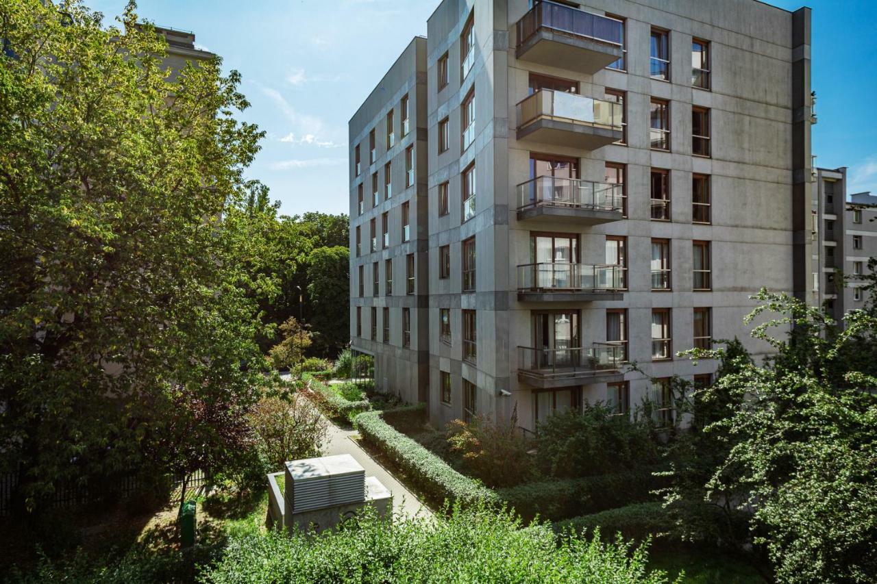 First Central Apartments By Noclegi Renters Varşovia Exterior foto